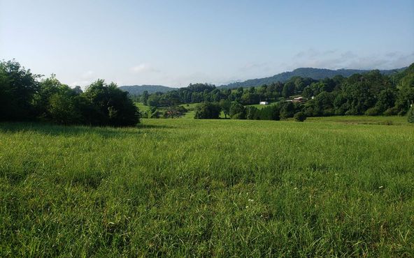 5 US Hwy 64, Hayesville, NC 28904